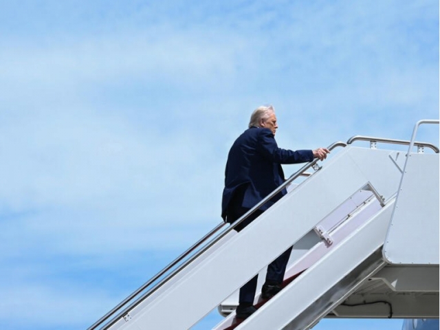 Трамп Жакын Чыгышка учуп кетти (видео)
